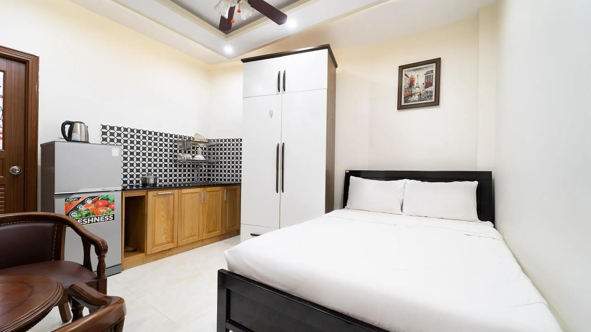Can Ho Gan San Bay Phu Nhuan- R204 Ho Chi Minh City