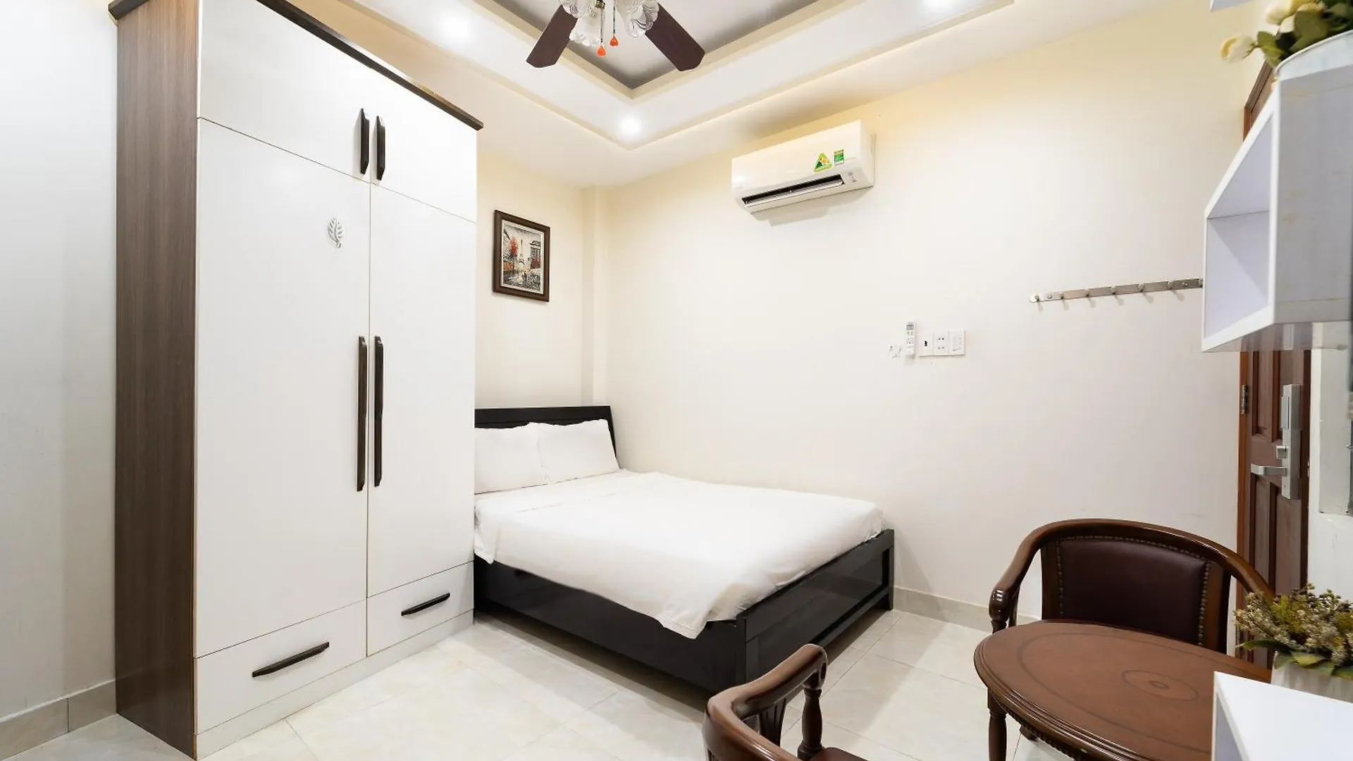 Can Ho Gan San Bay Phu Nhuan- R204 Ho Chi Minh City Apartment